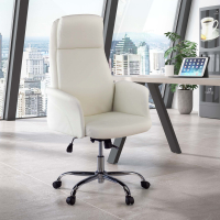 King executive office chair, very comfortable