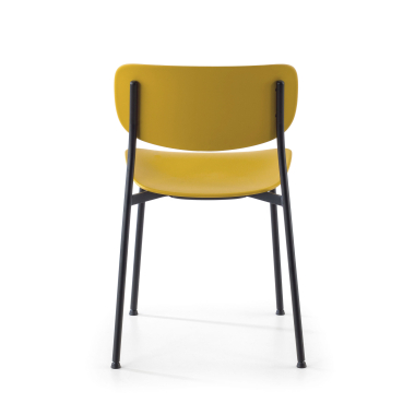 visitor chair yellow 4 legs plastic no armrests 7
