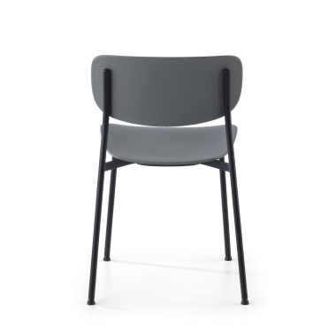 visitor chair gray 4 legs plastic no armrests 7