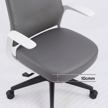 Thick padded seat
