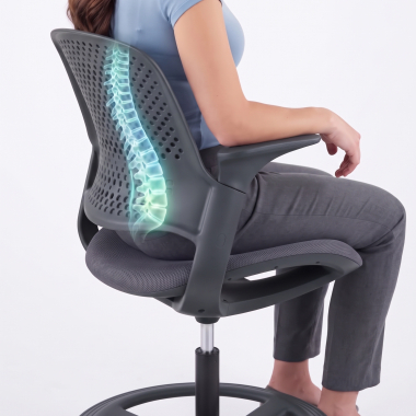 Breathable mesh seat
