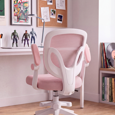 Swivel design for greater freedom of movement