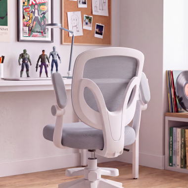 Swivel design for greater freedom of movement