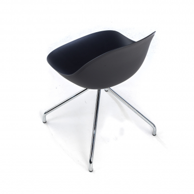 meeting room chair black pyramid base plastic no armrests 7